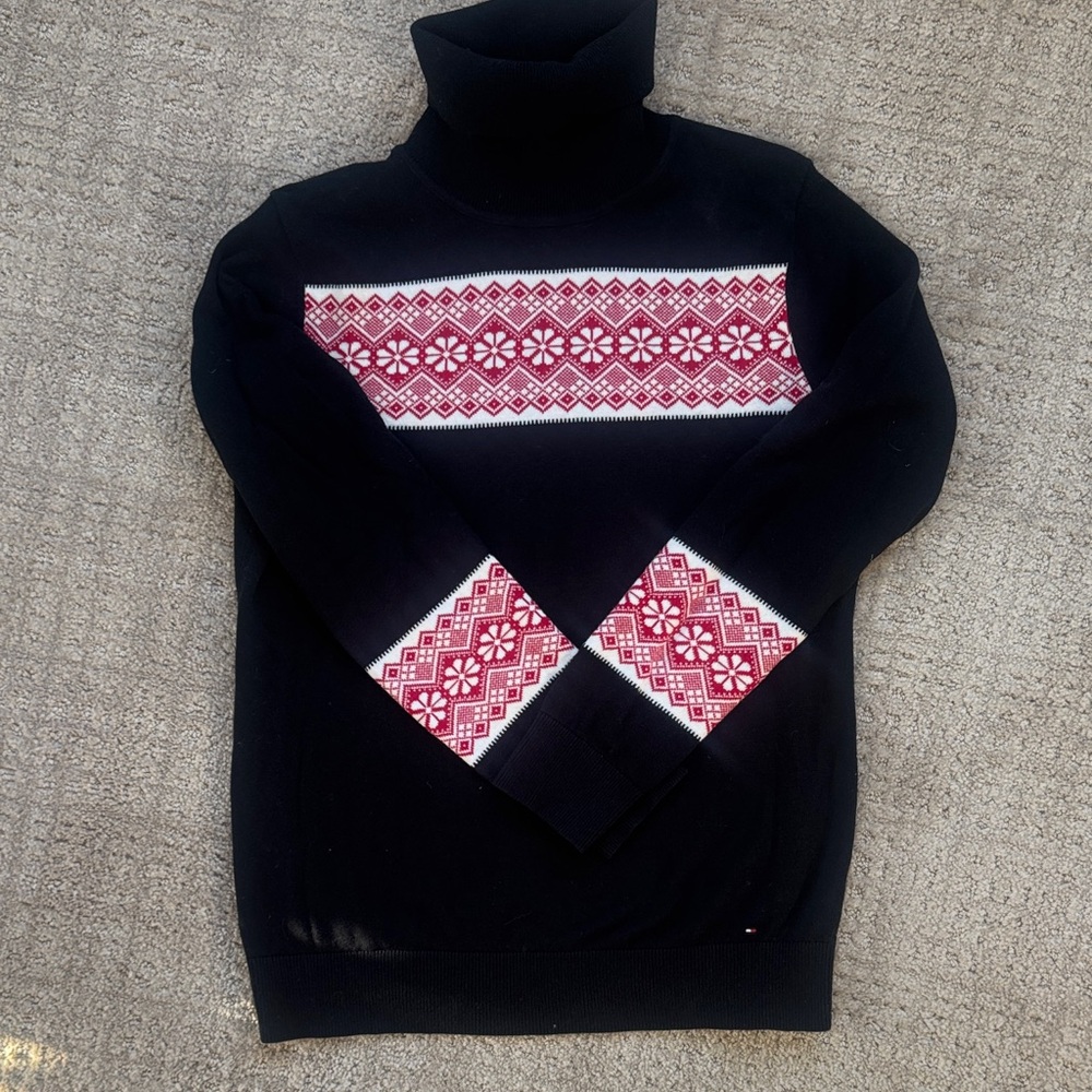 Tommy Hilfiger Black and Red Turtleneck Sweater
